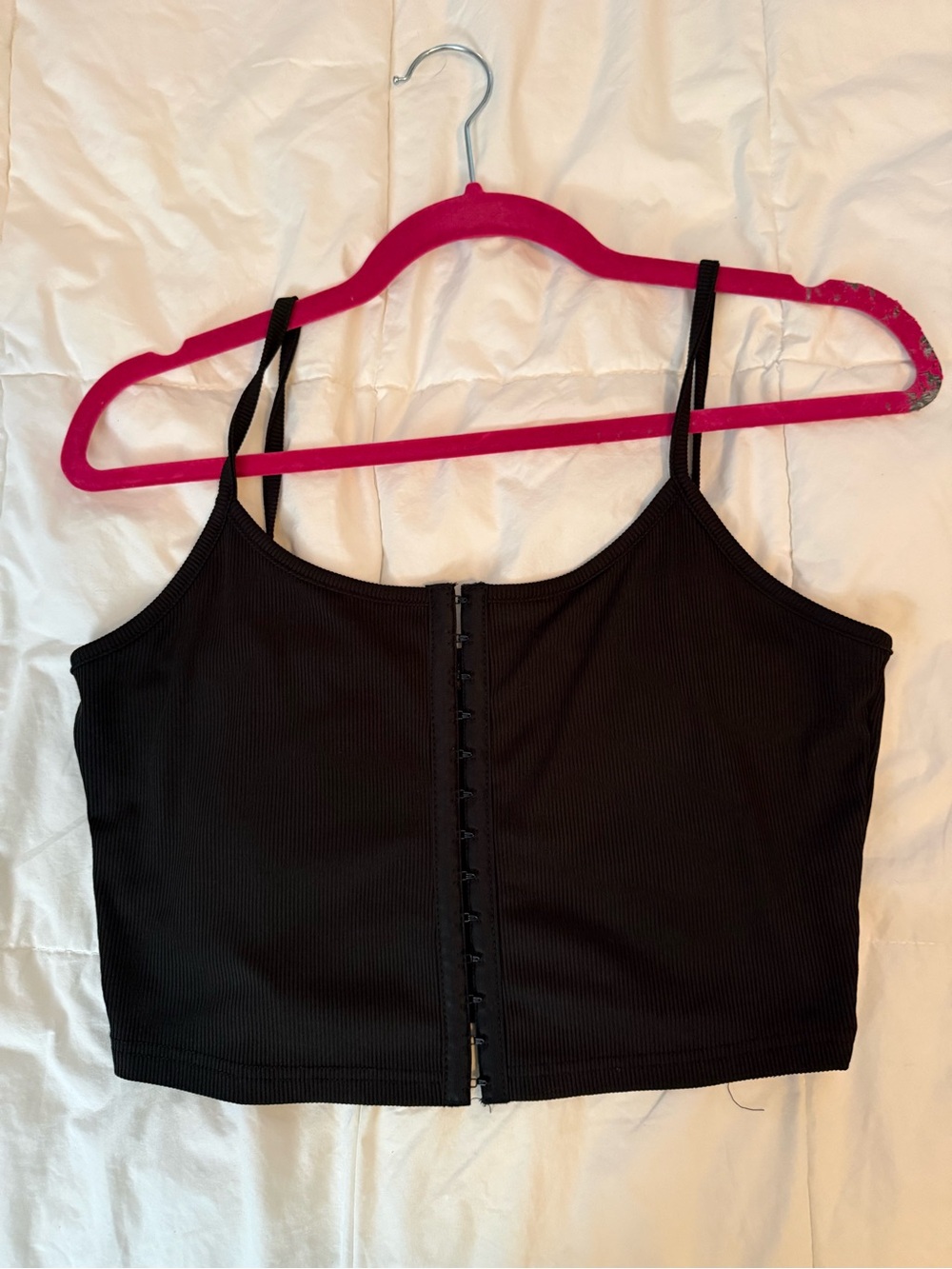 SHEIN Black Ribbed Hook-and-Eye Crop Cami